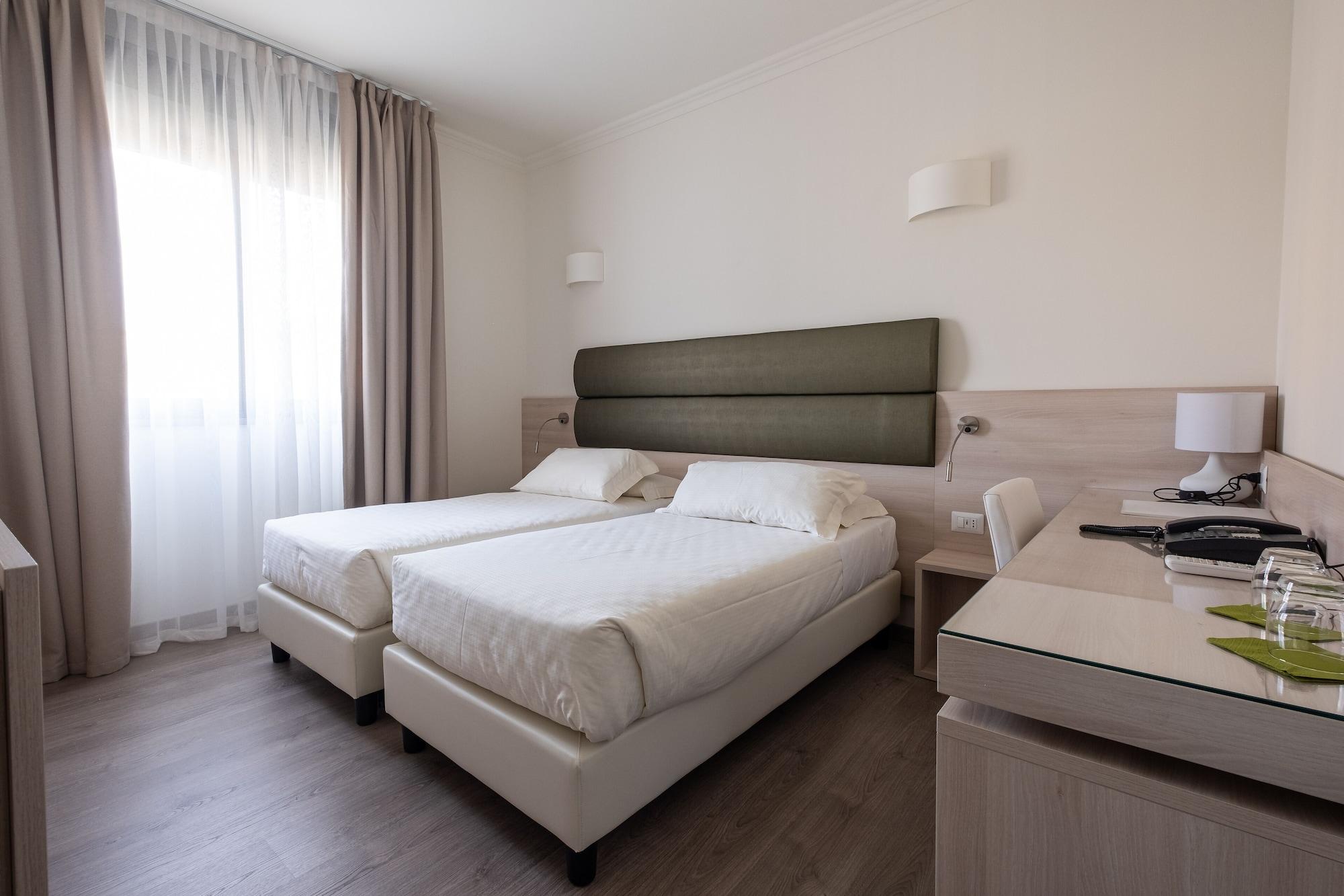 Hotel La Torretta Боллате Екстер'єр фото