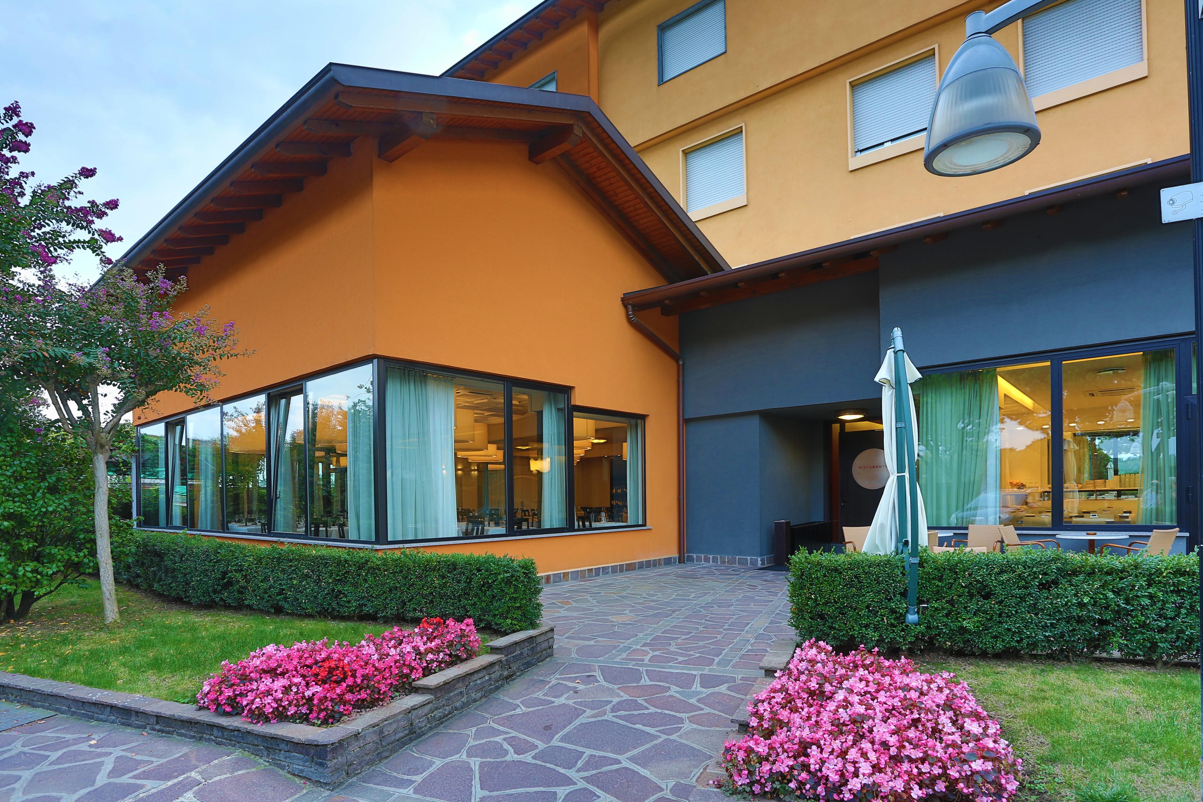 Hotel La Torretta Боллате Екстер'єр фото